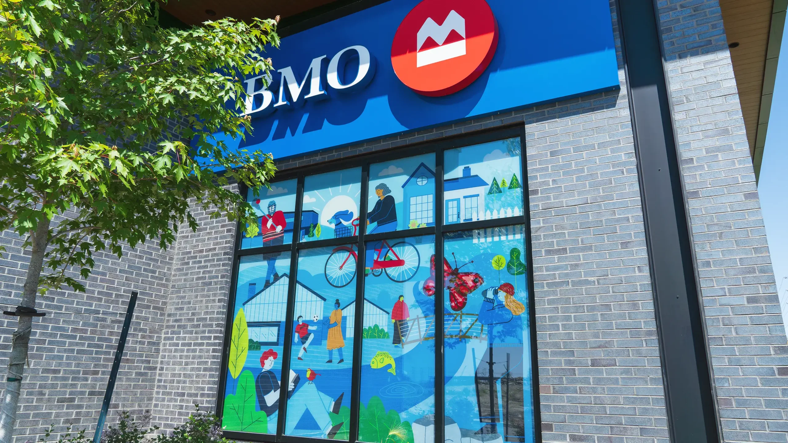 Mural on the side of a BMO bank building